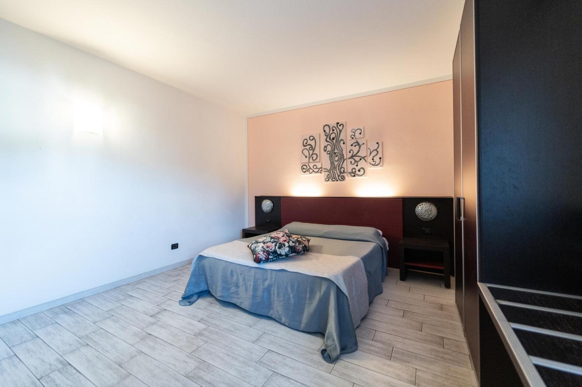Ecohotel Ristorante Milano Borgo a Mozzano Kültér fotó